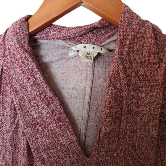 Cabi‎ Raspberry Knit Print V Neck Business Tee Top size M Medium - Picture 7 of 12